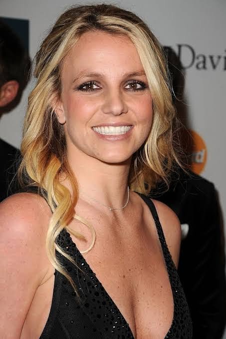 Britney Spears cierra la puerta a la industria musical